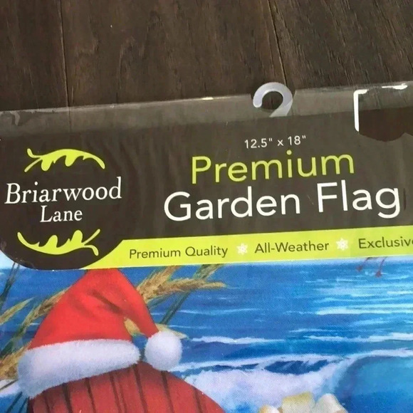 Garden Flag Beachy Christmas- 12.5x18” - - Picture 3 of 4